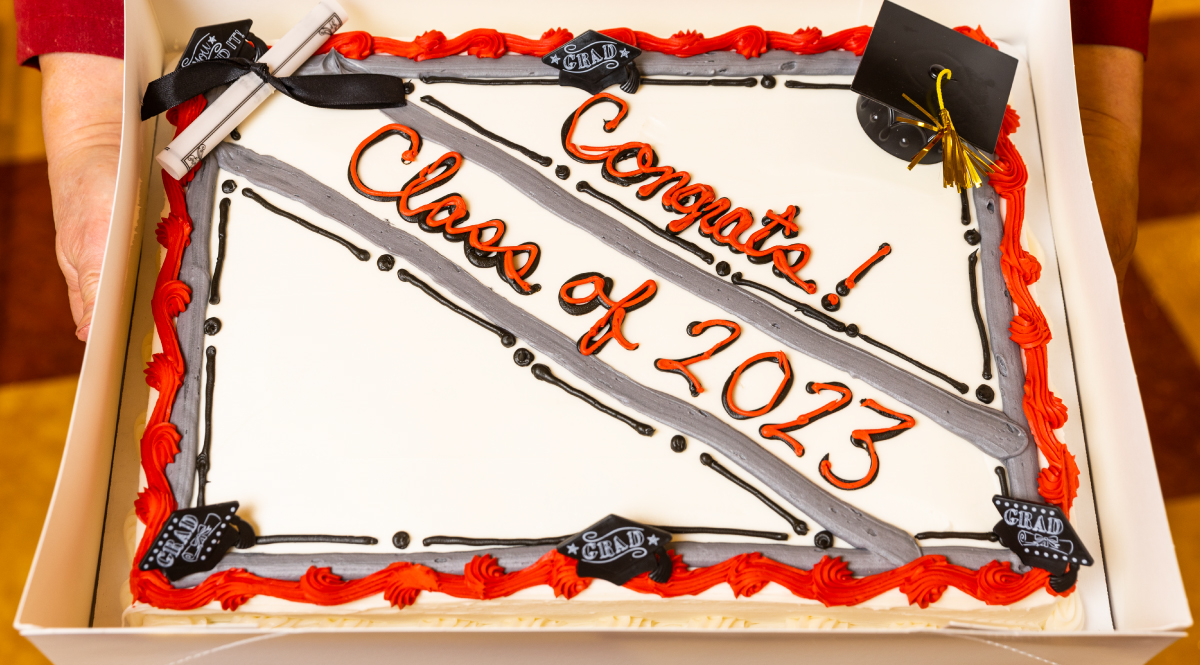 Graduation Class 2023 Cake Example