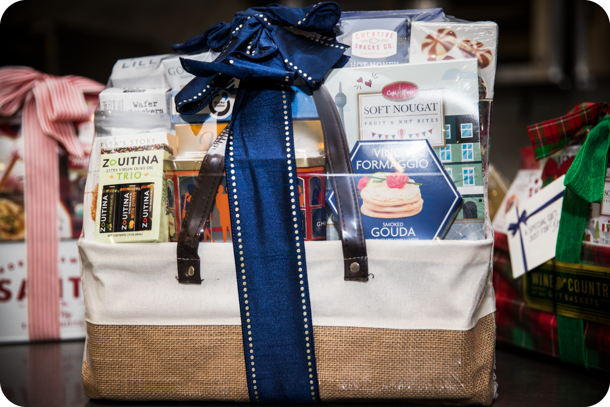 Connoisseur Tote Gift Basket