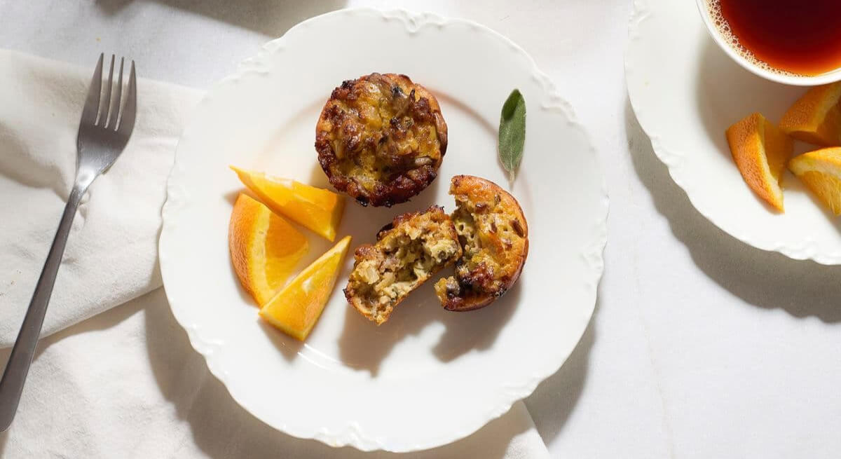 mini breakfast sausage pies